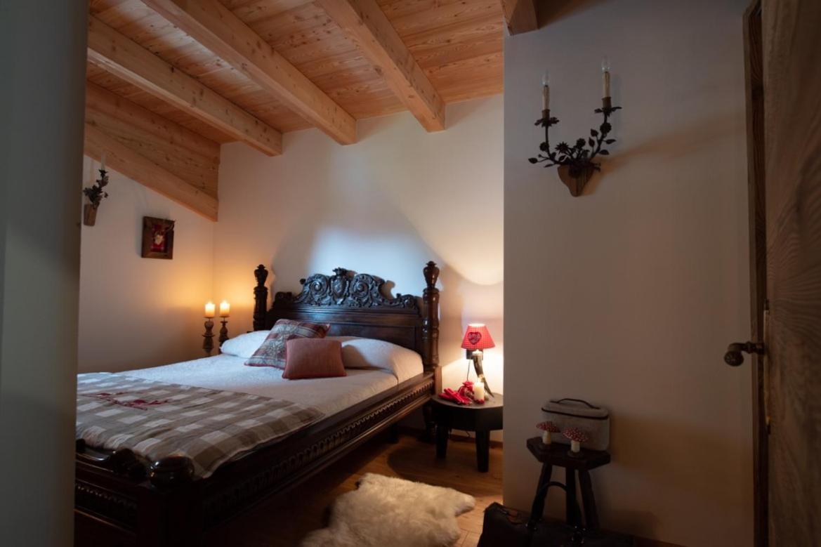 Chalet Degli Abeti By Ama Val Di Fassa كامبيتيلو دي فاسا المظهر الخارجي الصورة