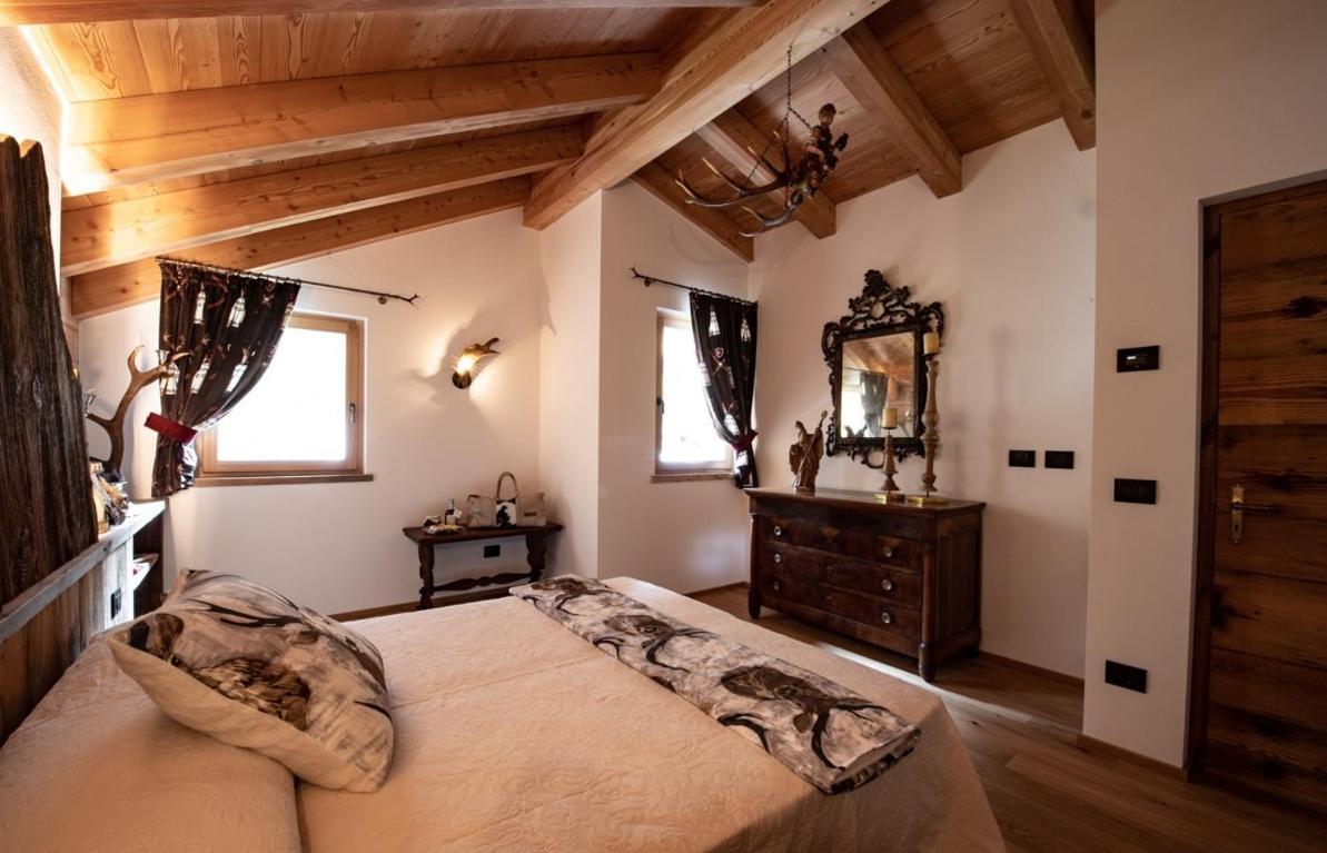 Chalet Degli Abeti By Ama Val Di Fassa كامبيتيلو دي فاسا المظهر الخارجي الصورة