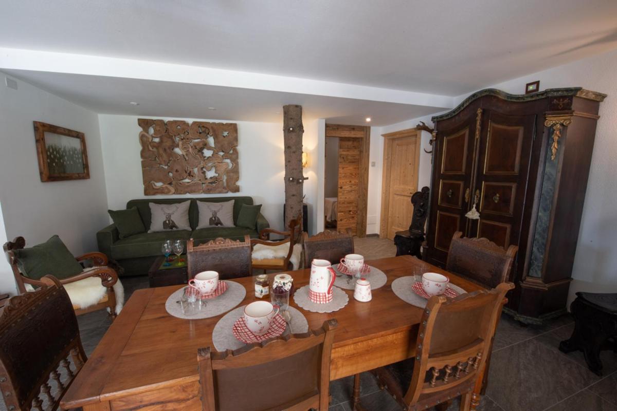 Chalet Degli Abeti By Ama Val Di Fassa كامبيتيلو دي فاسا المظهر الخارجي الصورة